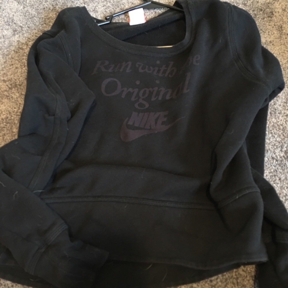 nike crew neck.